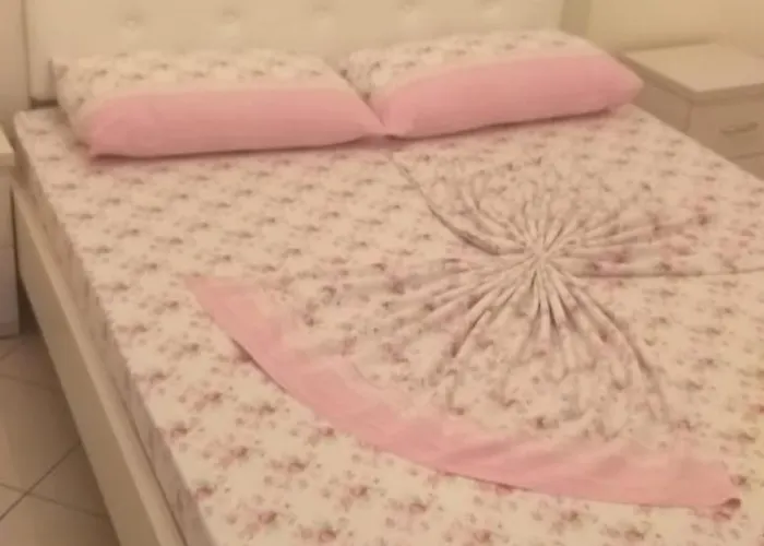 Manoli Lejlighed Radhimë